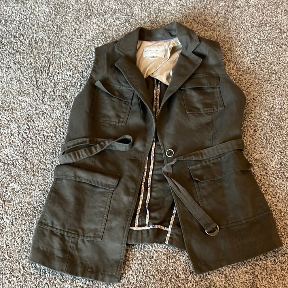 Banana republic green utility vest